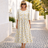 Sanne - Blomstret Kjole med Sommerstemning