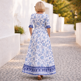 Elly - Elegant Blomstret Kjole med Afslappet Stemning