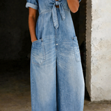 Camille - Kortærmet Jumpsuit med V-udskæring