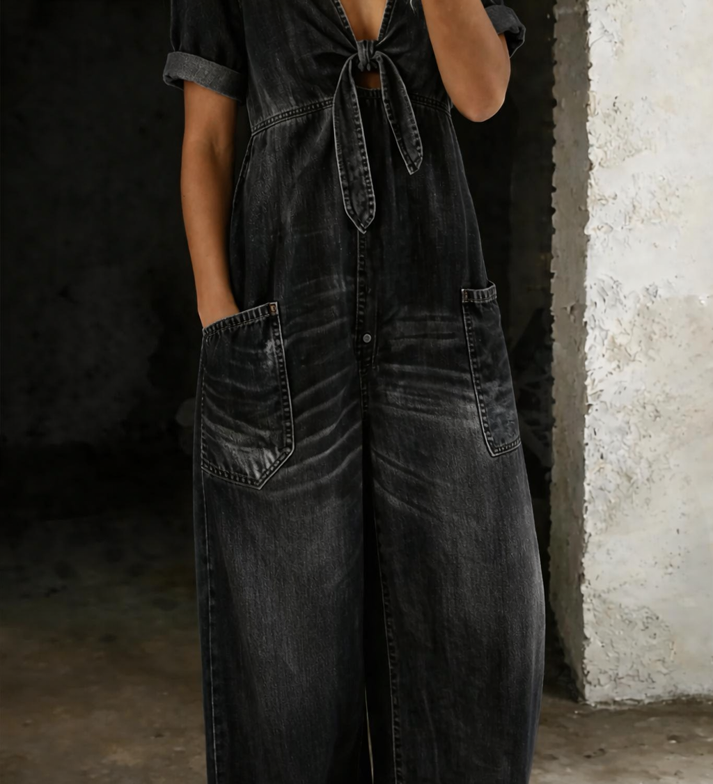 Camille - Kortærmet Jumpsuit med V-udskæring