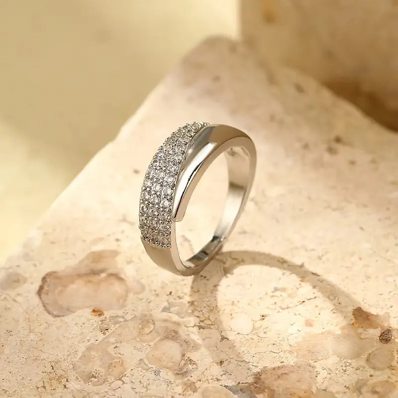 Emilie - Strålende Elegance Dame-ring