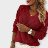 Noemi - V-hals Strikbluse